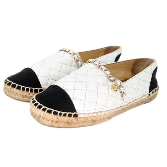 Chanel Chain Espadrille 38 Quilted Leather Cap Toe Flats CC-S0207P-C037 - Picture 1 of 9
